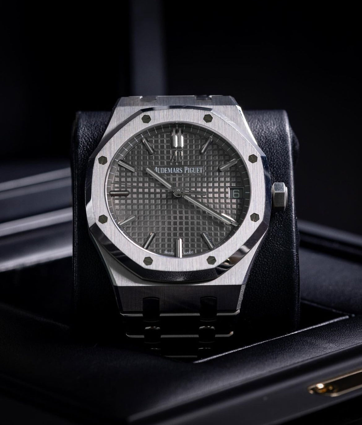 AUDEMARS PIGUET ROYAL OAK GREY DIAL