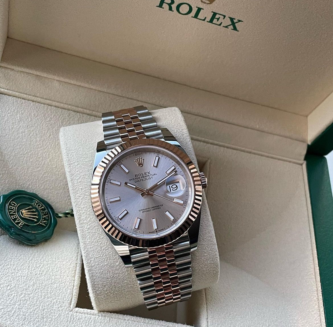 ROLEX DATEJUST JUBILEE STEEL & GOLD SILVER DIAL