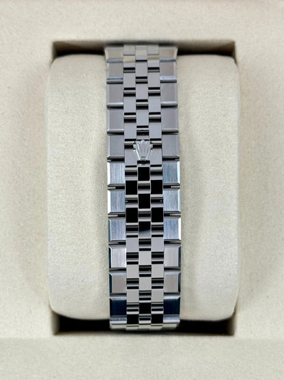 ROLEX LAND-DWELLER SILVER DIAL '25